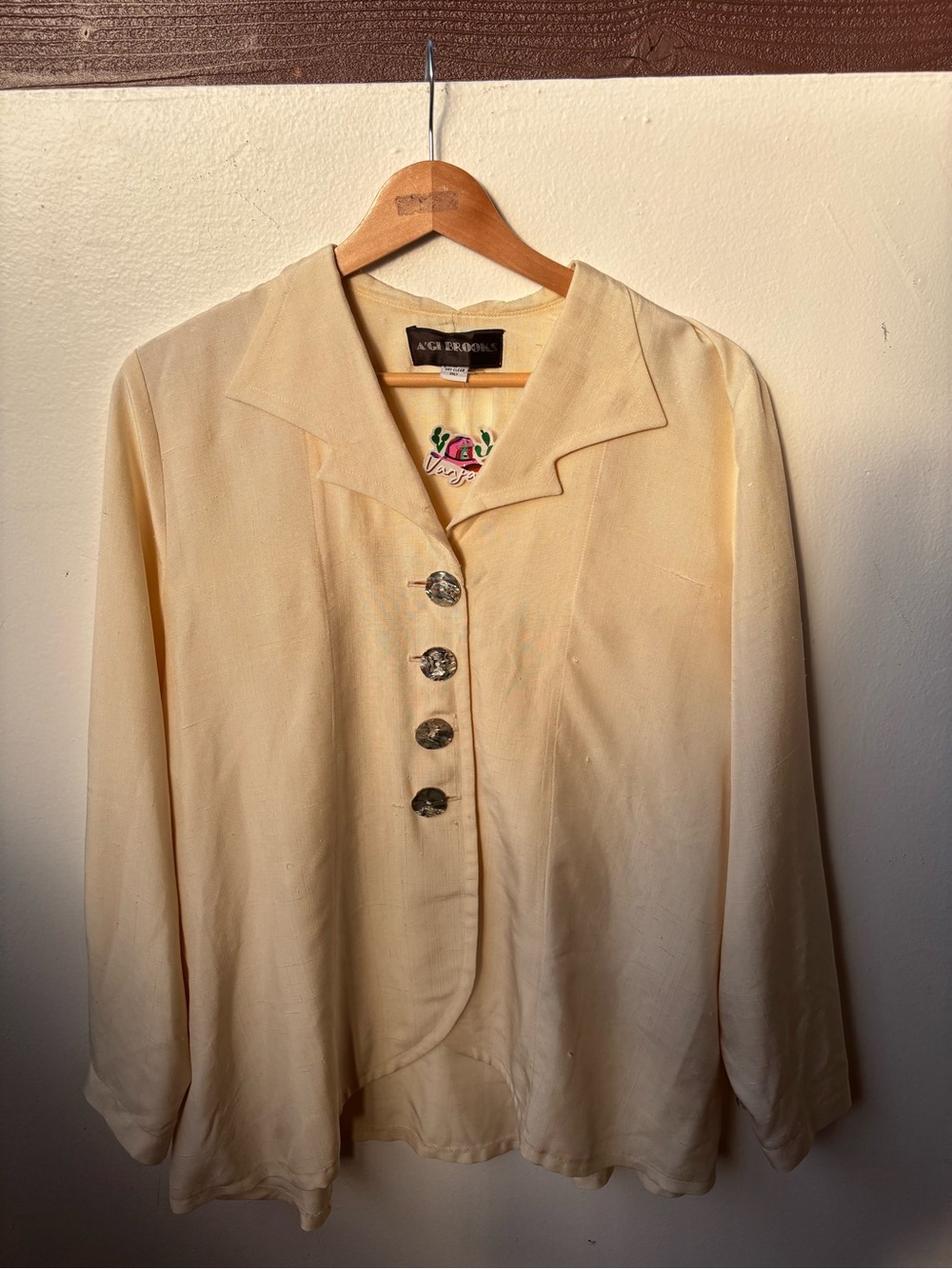 AGL 90s Cream Button-Front Women's Jacket